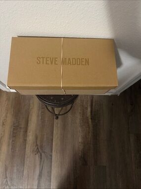 Steve Madden Tan Cardboard Shoe Box with Logo